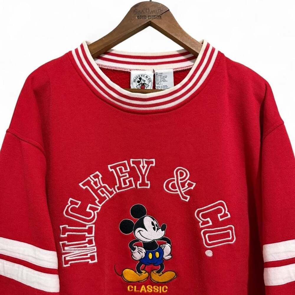 Vintage Mickey & Co. Classic Embroidered Mickey Mouse Crewneck Sweatshirt Large